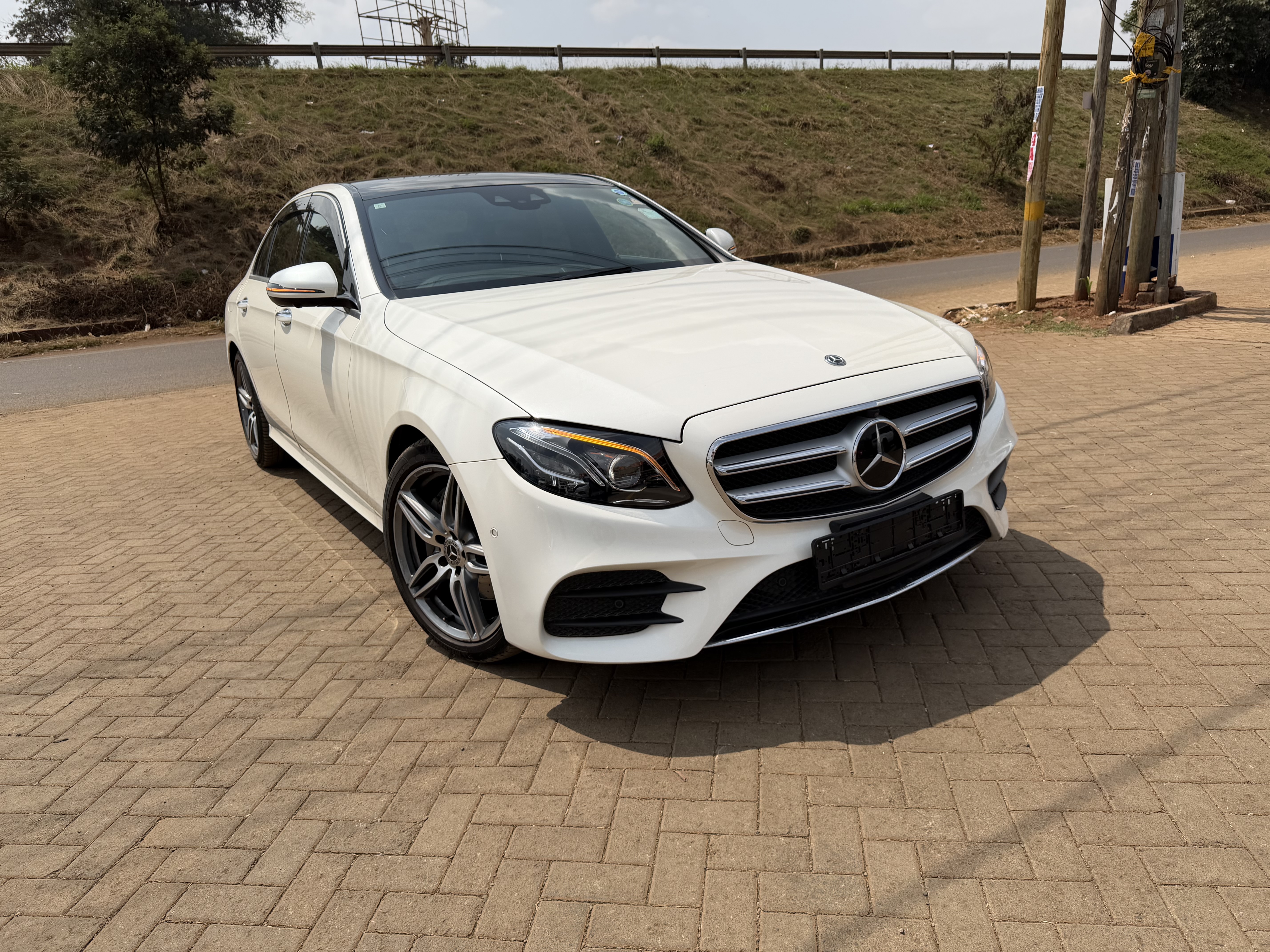 2019 MERCEDES-BENZ E250