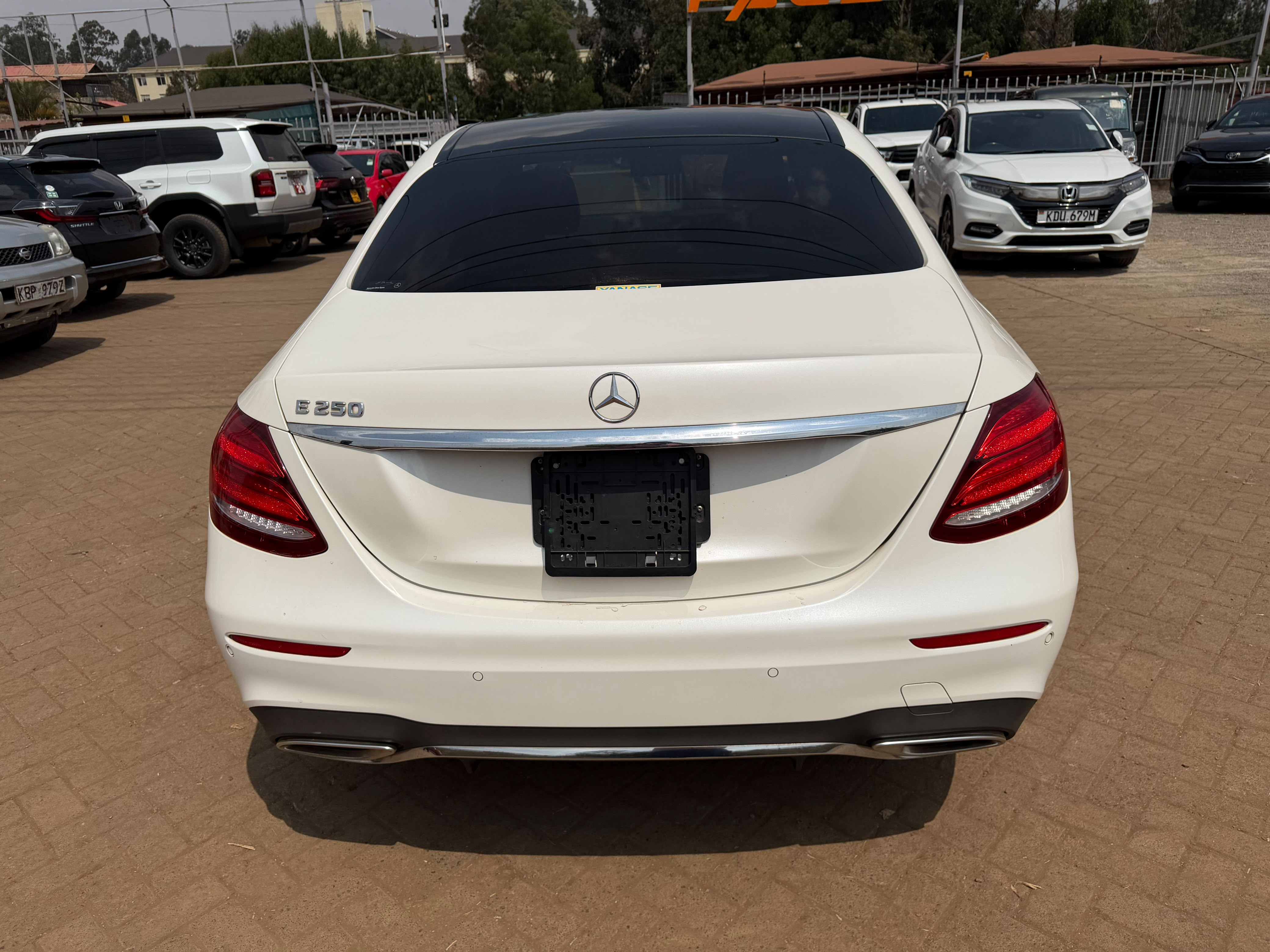 2019 MERCEDES-BENZ E250