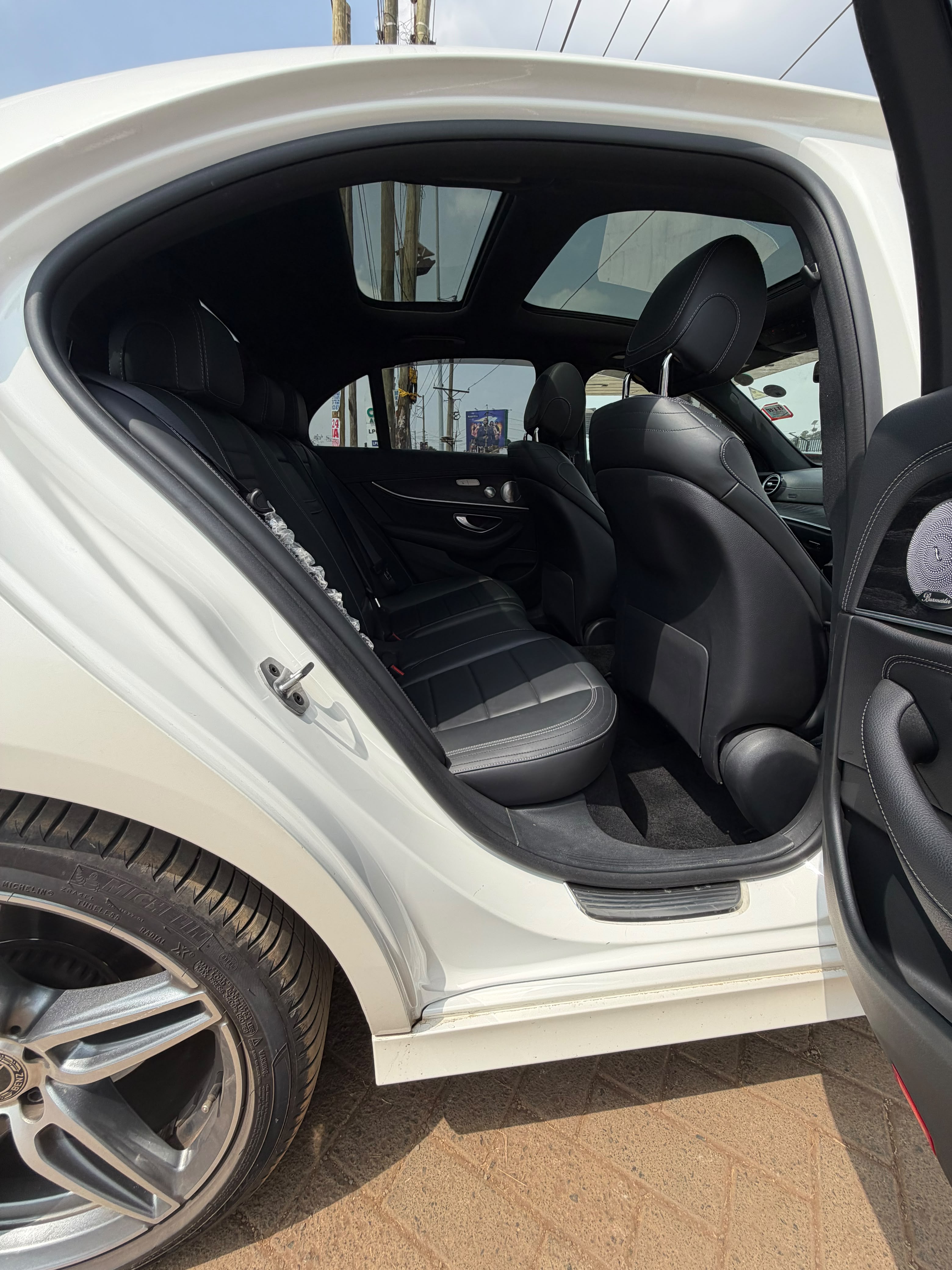 2019 MERCEDES-BENZ E250