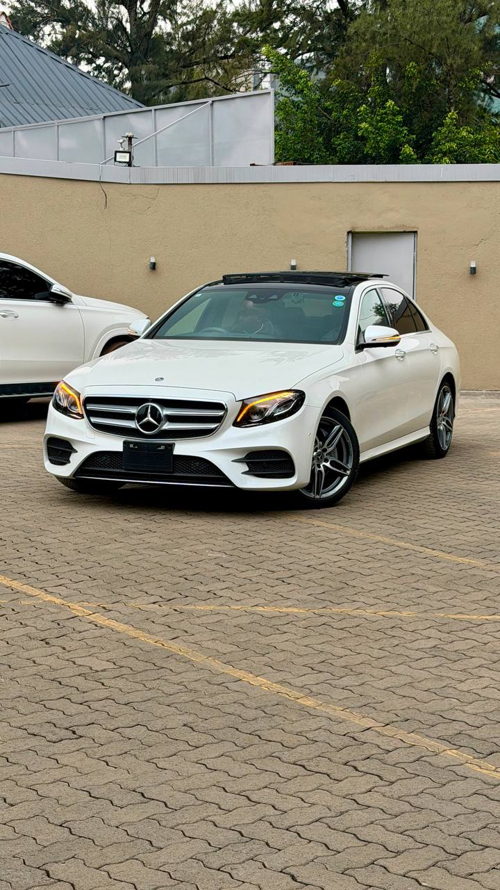 2020 MERCEDES BENZ E200